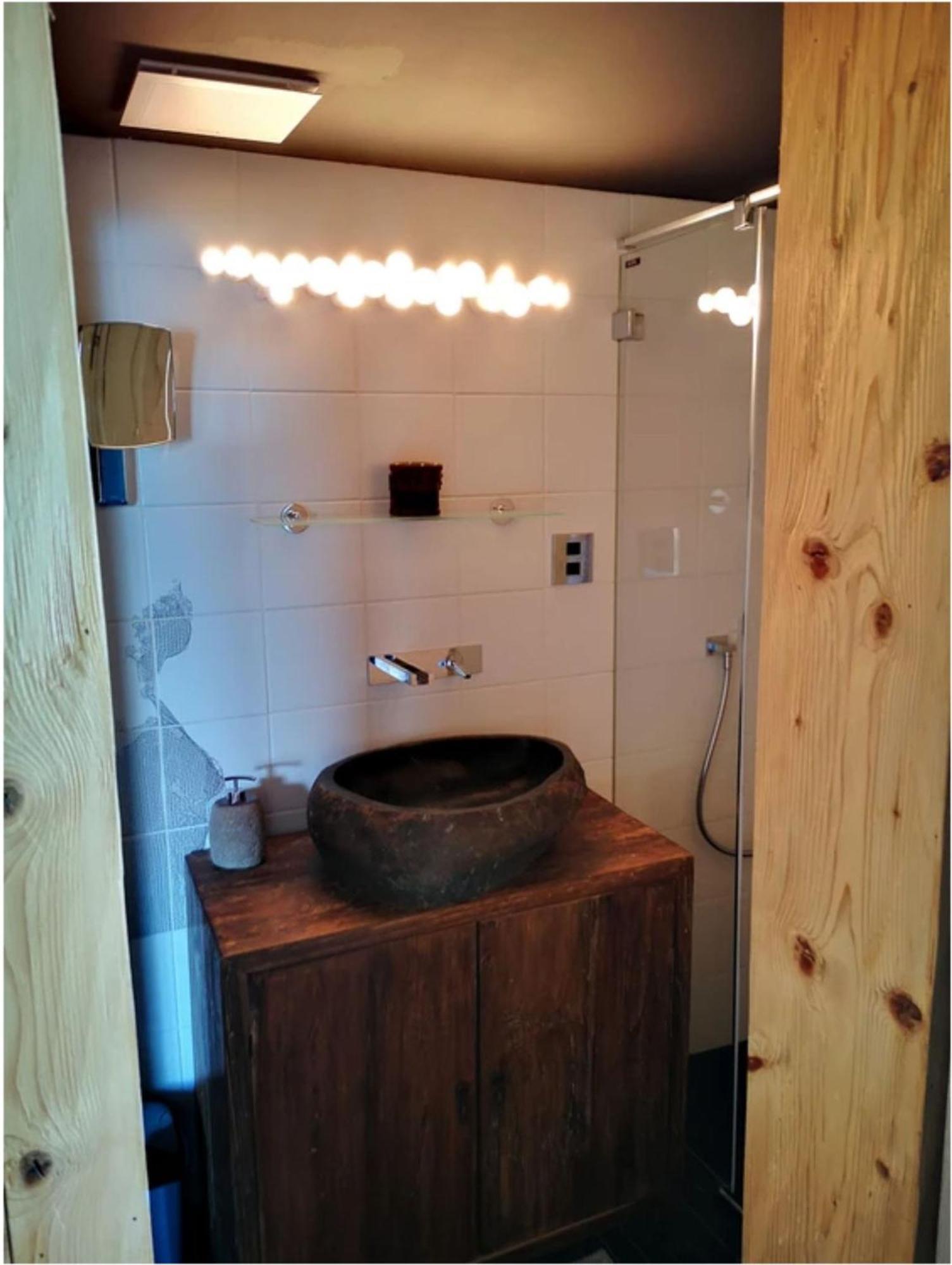 Chalet With View Of The Mountains And The Thun Lake Sigriswil Eksteriør billede