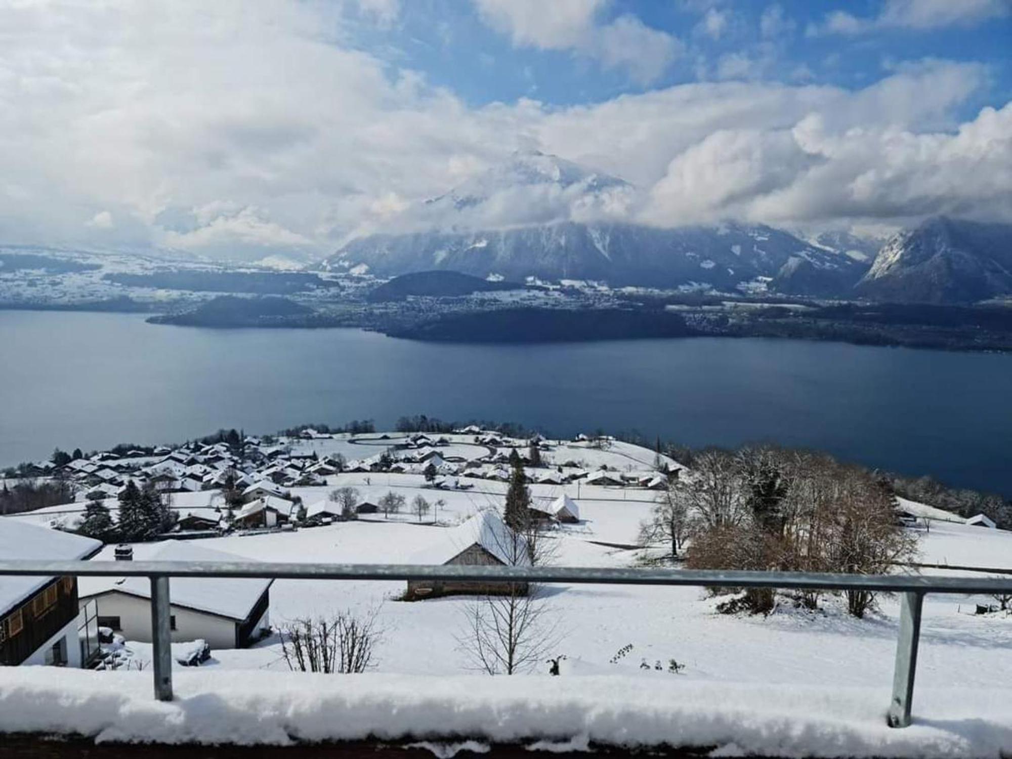 Chalet With View Of The Mountains And The Thun Lake Sigriswil Eksteriør billede